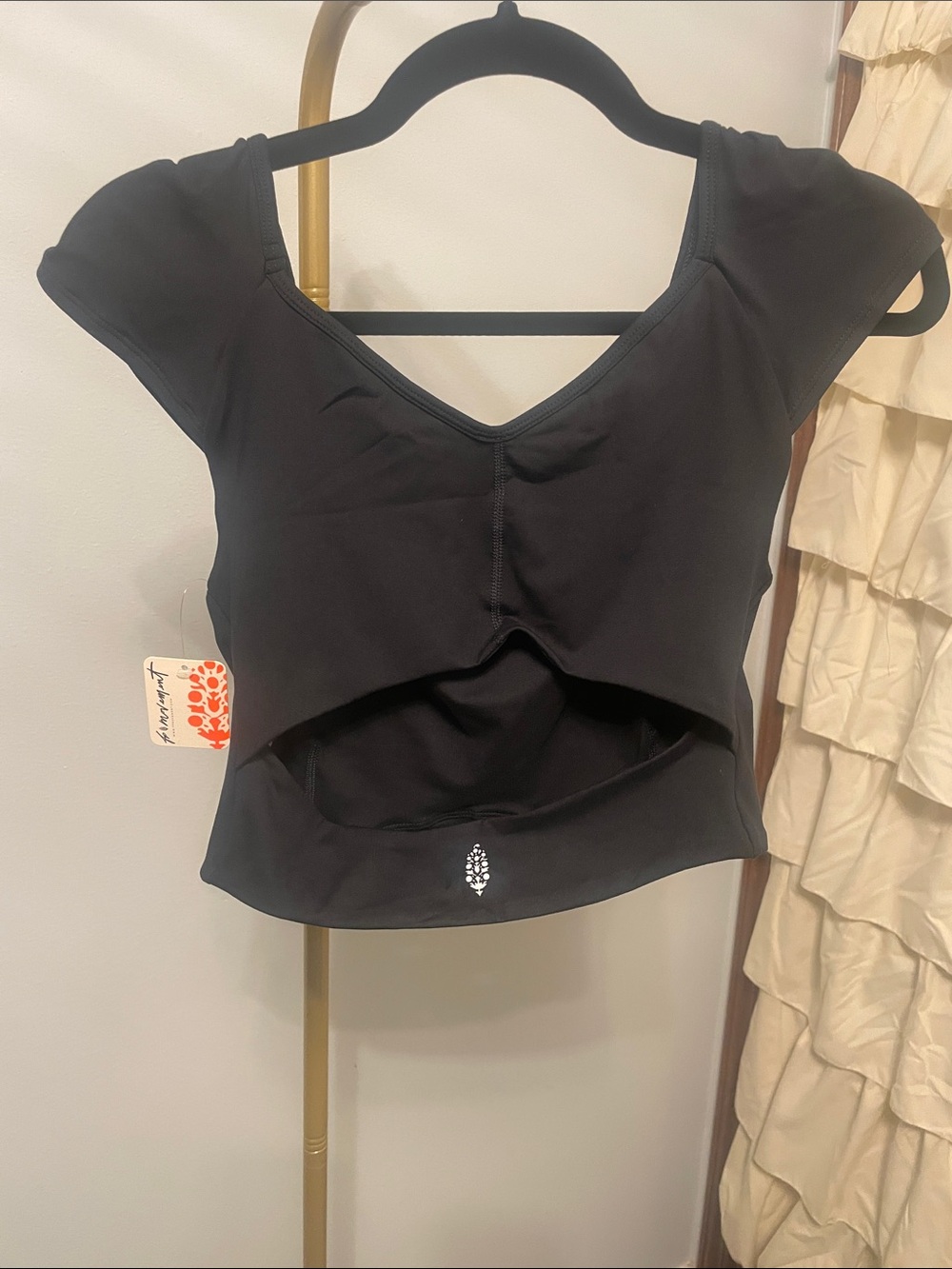 FP Movement by Free People Black Ruched Crop Top - Picture 4 of 7